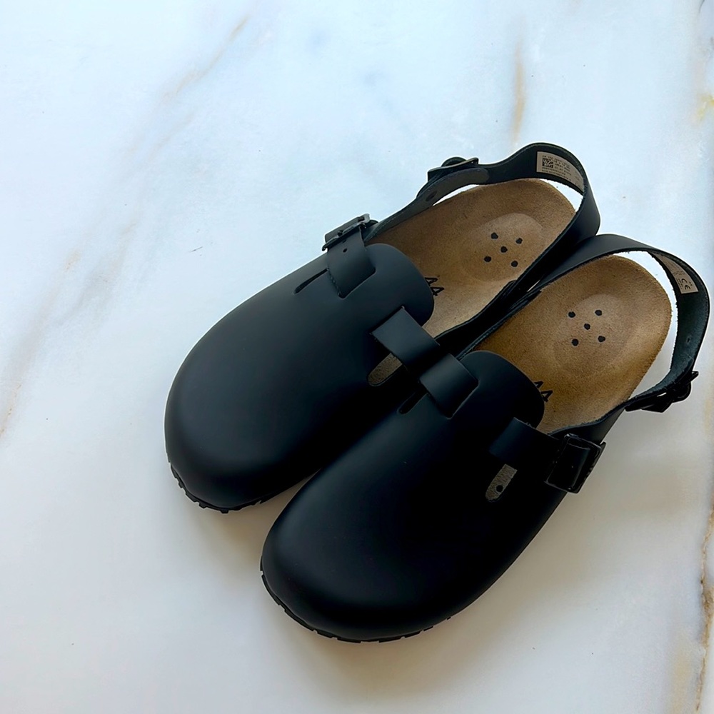 Leather ✨croc shoes ✨